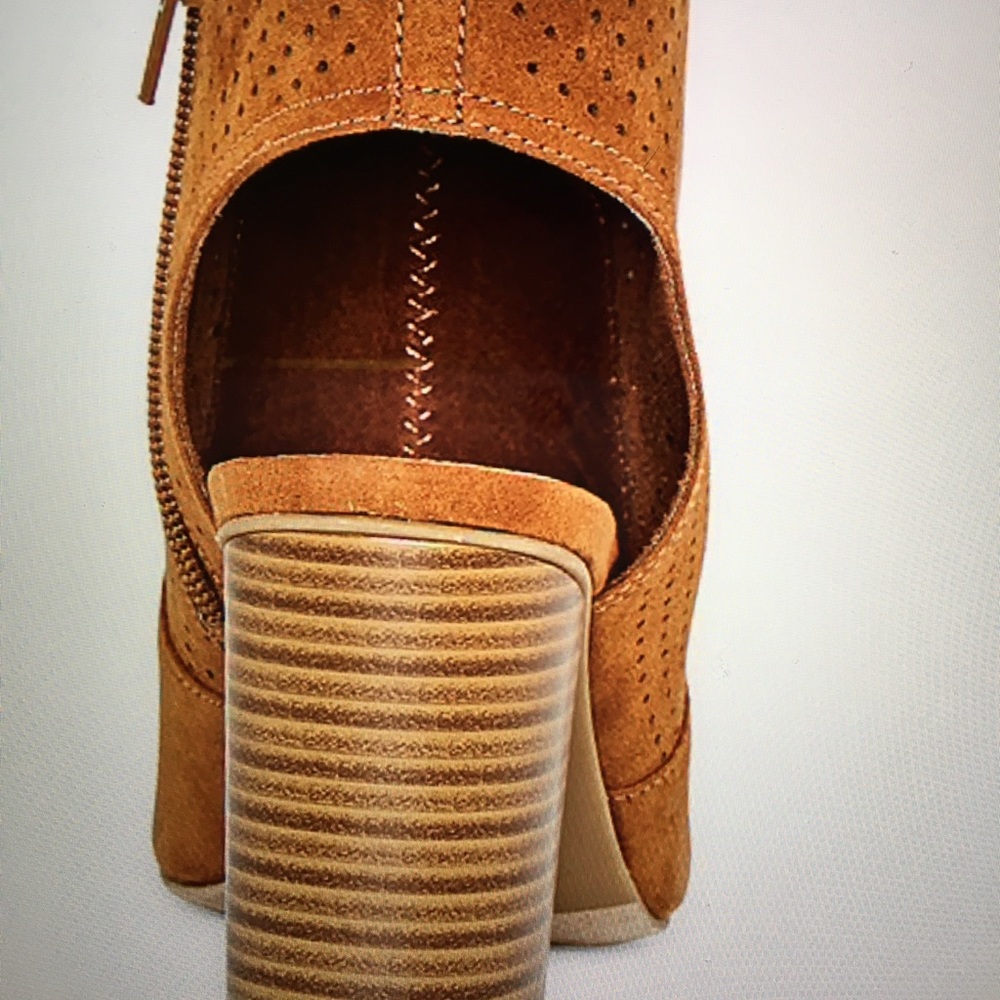 a.n.a Tasha women’s zip peep toe size 9 - Picture 2 of 14